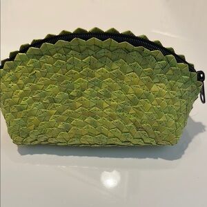 Green Mini Bag with basket Texture